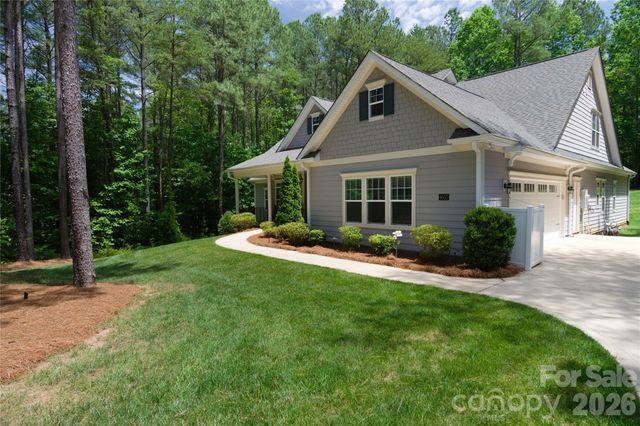 4660 Gold Finch Drive, Denver, NC 28037