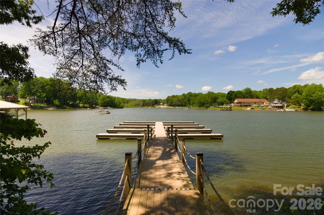 4660 Gold Finch Drive, Denver, NC 28037