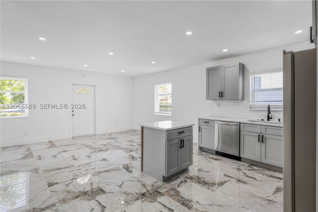 809 SW 17th St 1, Fort Lauderdale, FL 33315