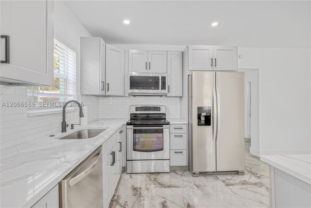 809 SW 17th St 1, Fort Lauderdale, FL 33315