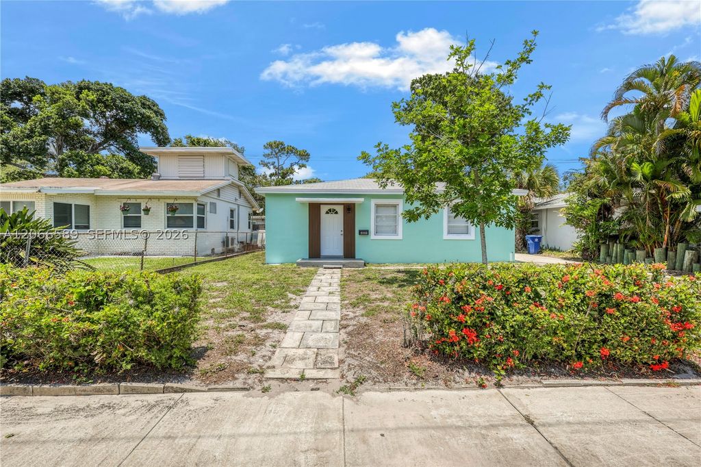 809 SW 17th St 1, Fort Lauderdale, FL 33315