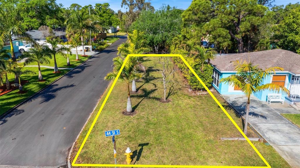 44TH STREET S, Gulfport, FL 33711
