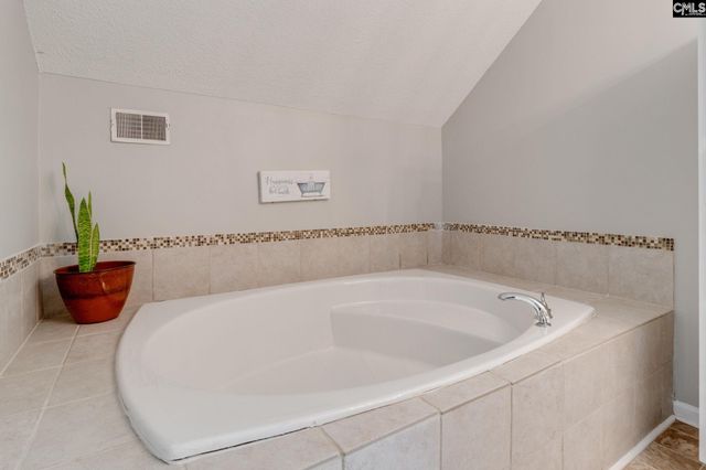 1337 Sunnyhill Drive, Camden, SC 29020