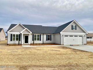 203 Rae Drive, Pikeville, NC 27863