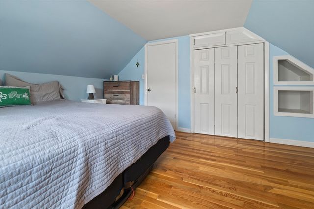 92 Laurie Ave, Boston, MA 02132