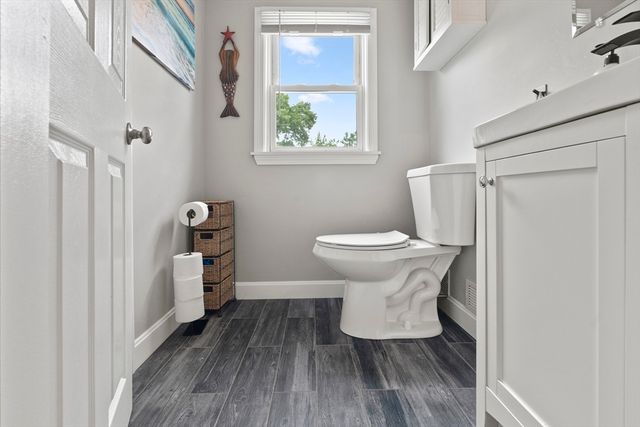 92 Laurie Ave, Boston, MA 02132