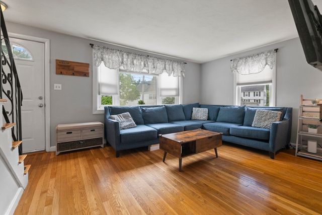 92 Laurie Ave, Boston, MA 02132