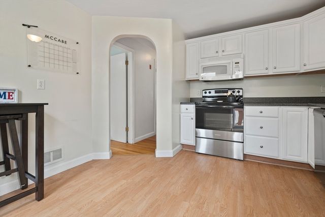 92 Laurie Ave, Boston, MA 02132
