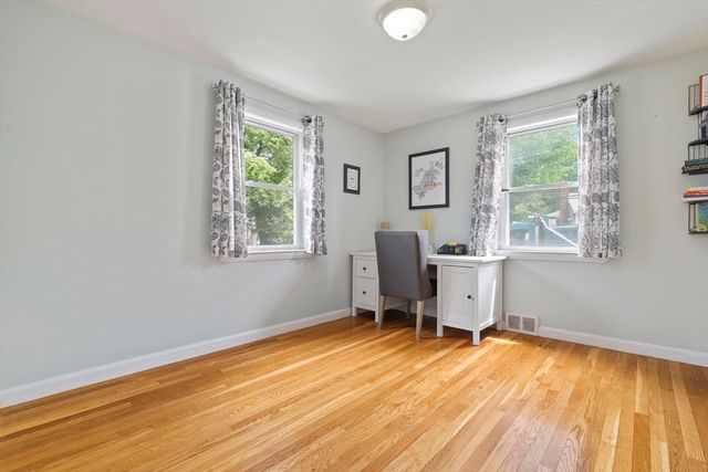 92 Laurie Ave, Boston, MA 02132