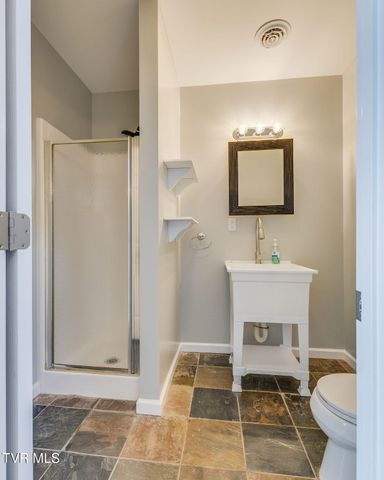 285 Spurgeon Road, Blountville, TN 37617