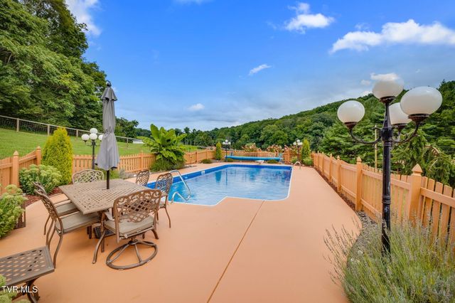 285 Spurgeon Road, Blountville, TN 37617