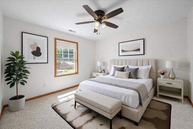 900 Brookfield Drive, Chesterton, IN 46304
