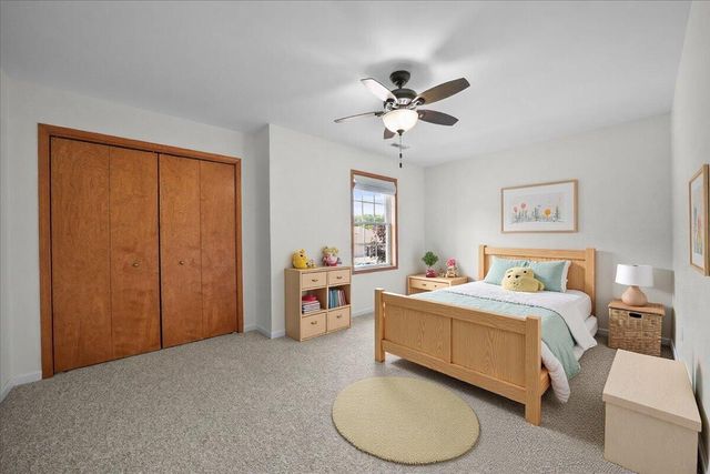 900 Brookfield Drive, Chesterton, IN 46304
