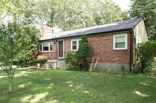 36 Sybil St, Walpole, MA 02081