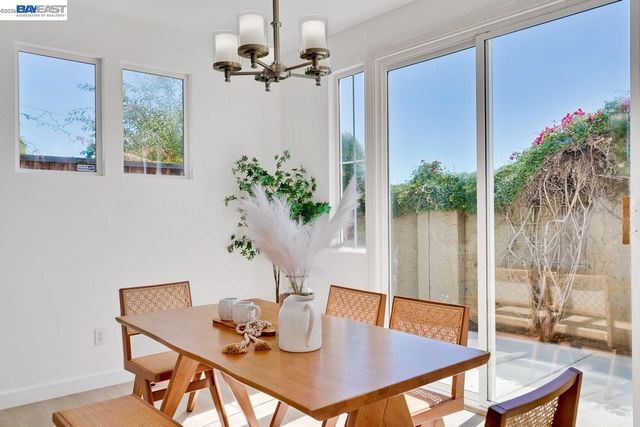 7314 Carter Ave, Newark, CA 94560