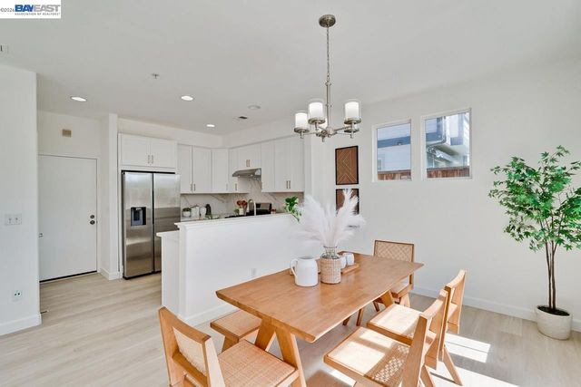 7314 Carter Ave, Newark, CA 94560