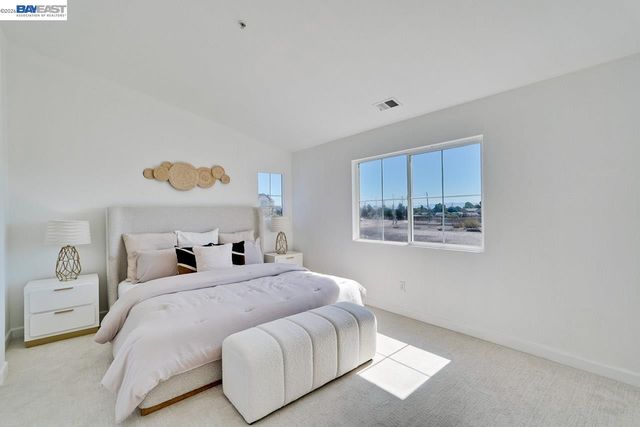 7314 Carter Ave, Newark, CA 94560