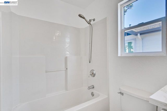 7314 Carter Ave, Newark, CA 94560