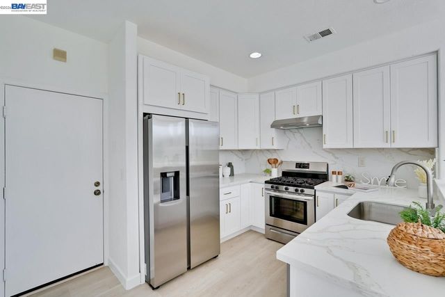 7314 Carter Ave, Newark, CA 94560