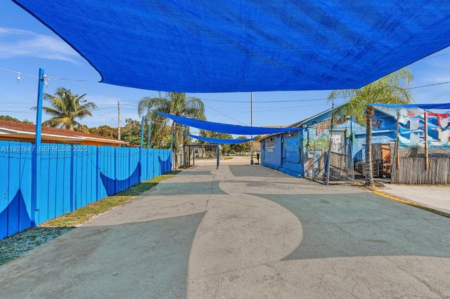 4500 NW 12th Ave, Miami, FL 33127