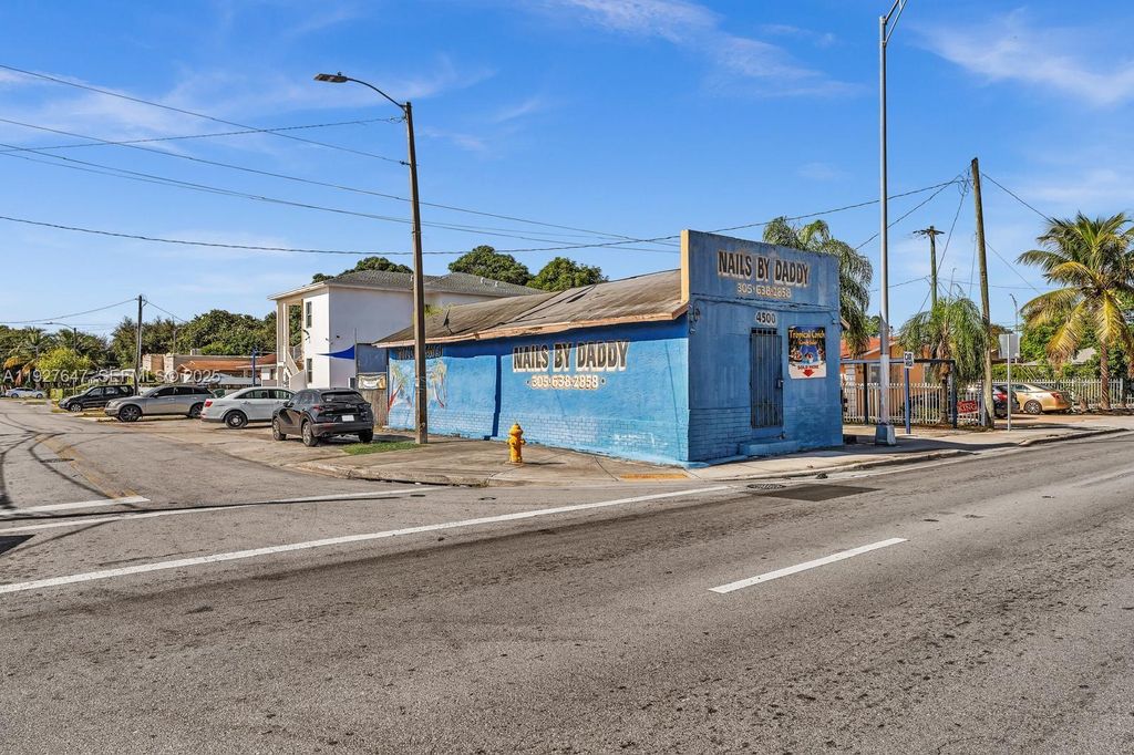 4500 NW 12th Ave, Miami, FL 33127