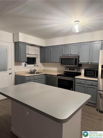 5618 Wood Lane, Lower Macungie Twp, PA 18062