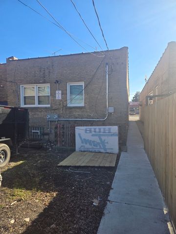 8304 S Kedzie Avenue Rear, Chicago, IL 60652