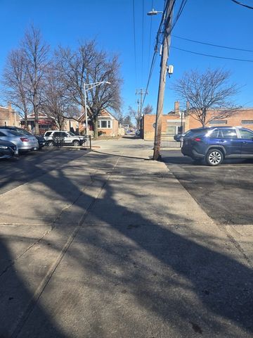 8304 S Kedzie Avenue Rear, Chicago, IL 60652