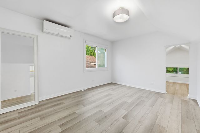 5455 N Lieb Avenue, Chicago, IL 60630