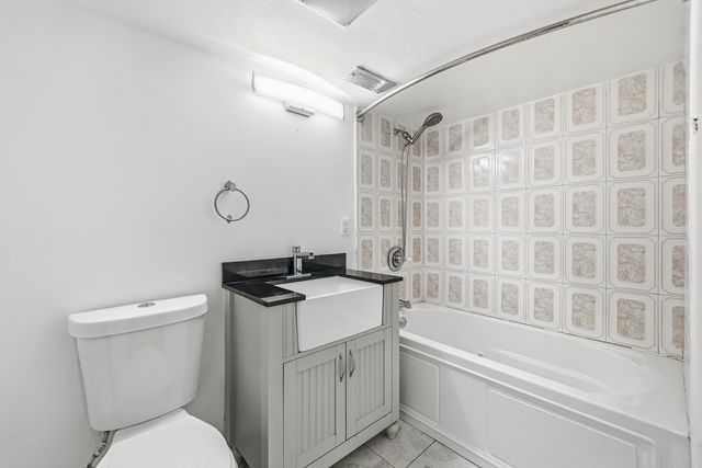 5455 N Lieb Avenue, Chicago, IL 60630