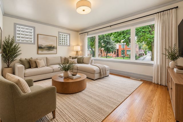5455 N Lieb Avenue, Chicago, IL 60630