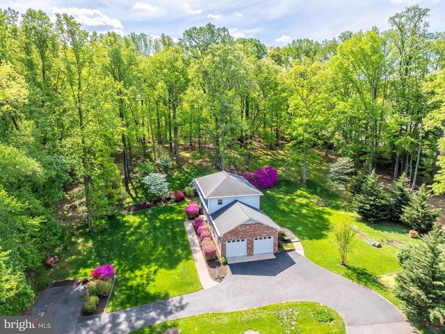 12801 ROCKWOOD LN, Woodbridge, VA 22192