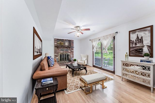 12801 ROCKWOOD LN, Woodbridge, VA 22192