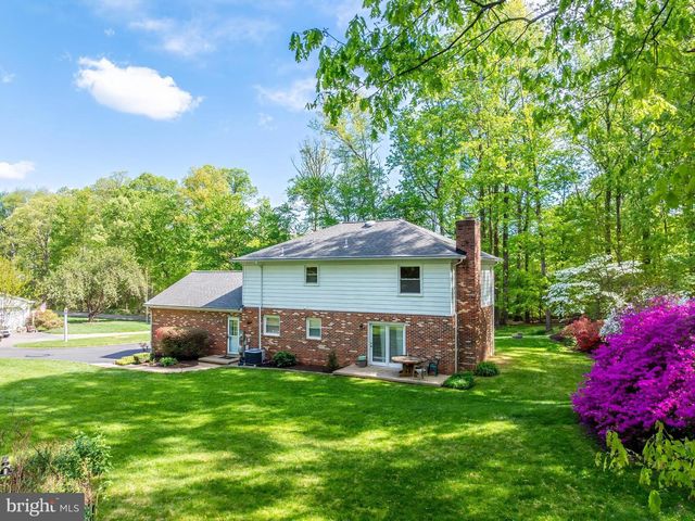 12801 ROCKWOOD LN, Woodbridge, VA 22192
