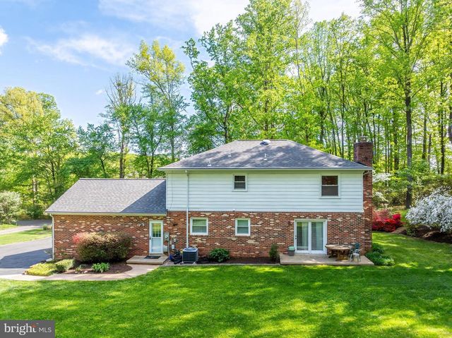 12801 ROCKWOOD LN, Woodbridge, VA 22192