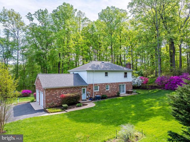 12801 ROCKWOOD LN, Woodbridge, VA 22192