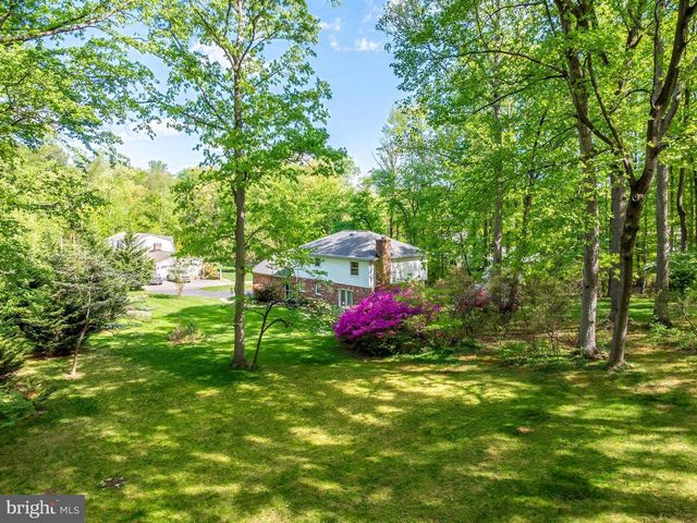 12801 ROCKWOOD LN, Woodbridge, VA 22192
