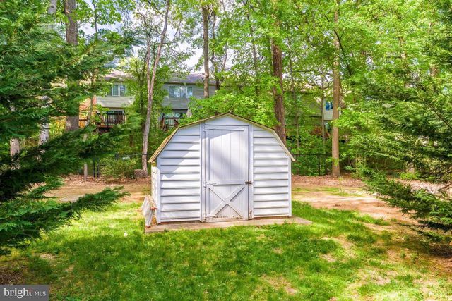 12801 ROCKWOOD LN, Woodbridge, VA 22192
