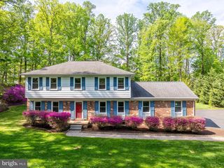 12801 ROCKWOOD LN, Woodbridge, VA 22192