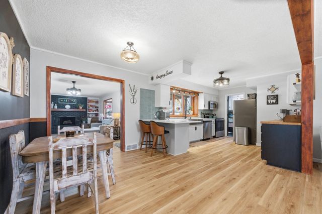 121 Western Ave, Haysville, KS 67060