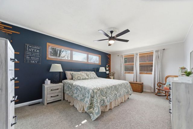 121 Western Ave, Haysville, KS 67060