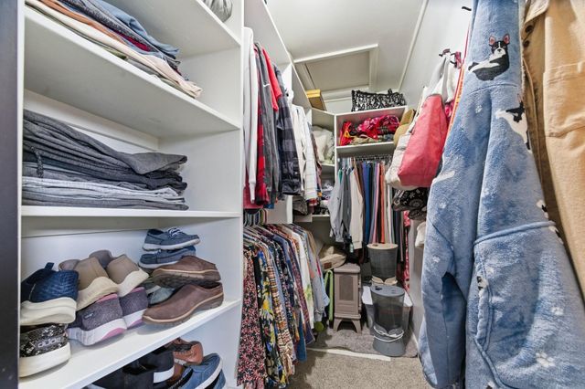 121 Western Ave, Haysville, KS 67060