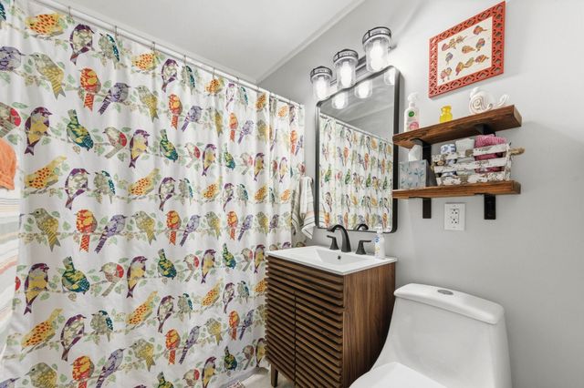 121 Western Ave, Haysville, KS 67060