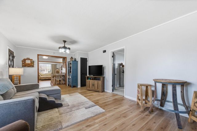 121 Western Ave, Haysville, KS 67060