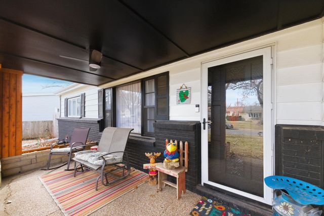 121 Western Ave, Haysville, KS 67060