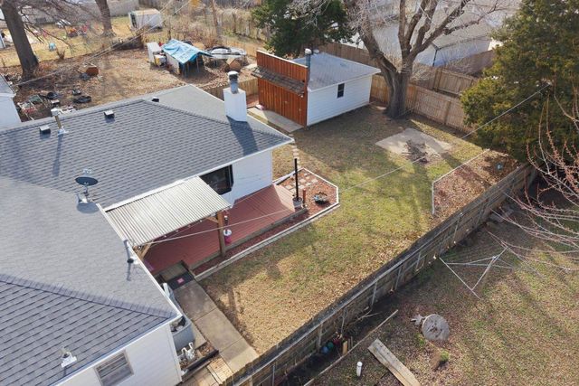 121 Western Ave, Haysville, KS 67060