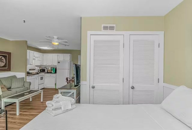 5905 S Kings Hwy Unit 205, Myrtle Beach, SC 29575