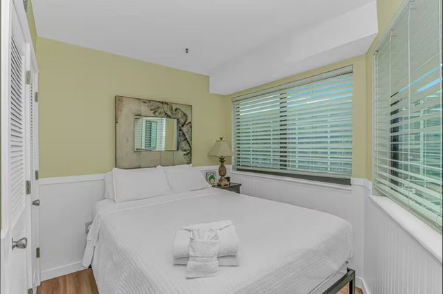 5905 S Kings Hwy Unit 205, Myrtle Beach, SC 29575
