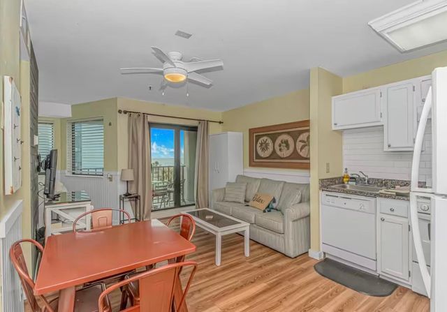 5905 S Kings Hwy Unit 205, Myrtle Beach, SC 29575