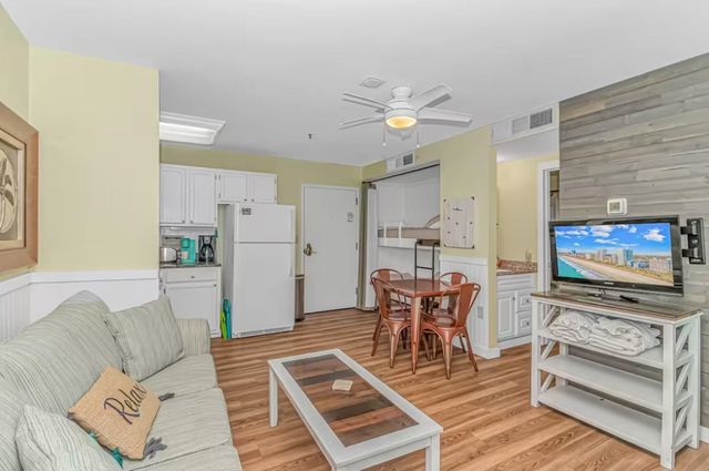 5905 S Kings Hwy Unit 205, Myrtle Beach, SC 29575